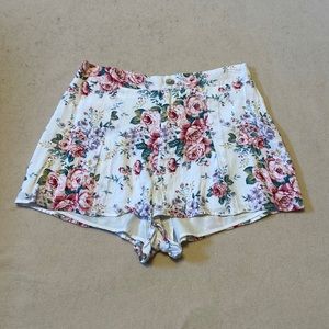 Forever 21 Flowy Lined Pleated White Floral Shorts, Size S